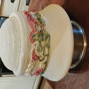 Vintage Hoodlums cloche style hat